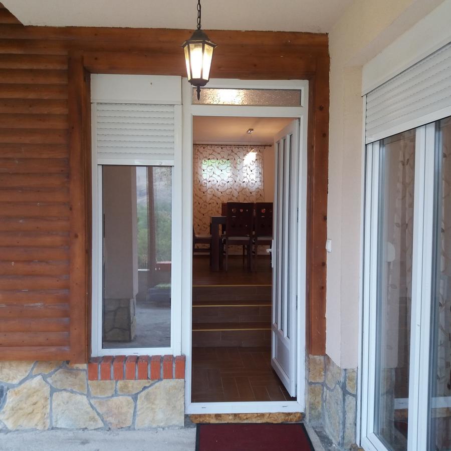 Vitas Kremna Exterior foto